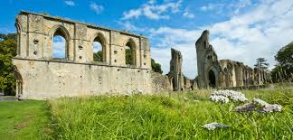 Travel The Lands Of King Arthur In Glastonbury